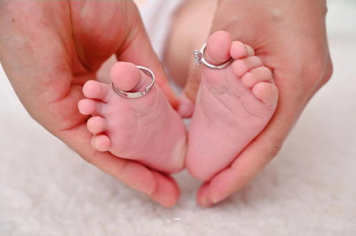 霍邱防止宝宝呛奶的小妙招